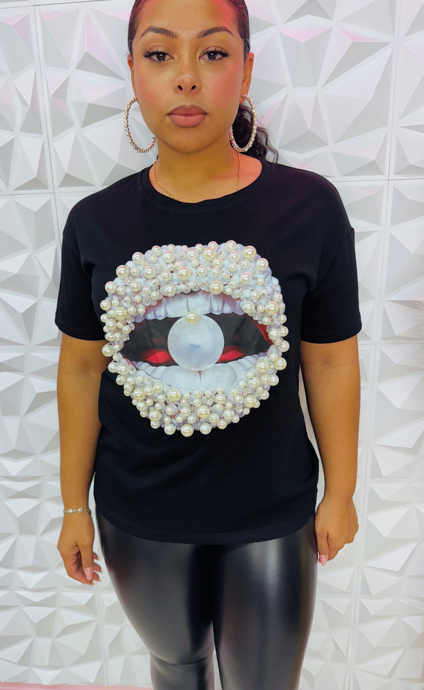 Kiss of pearl T-shirt(two colors)