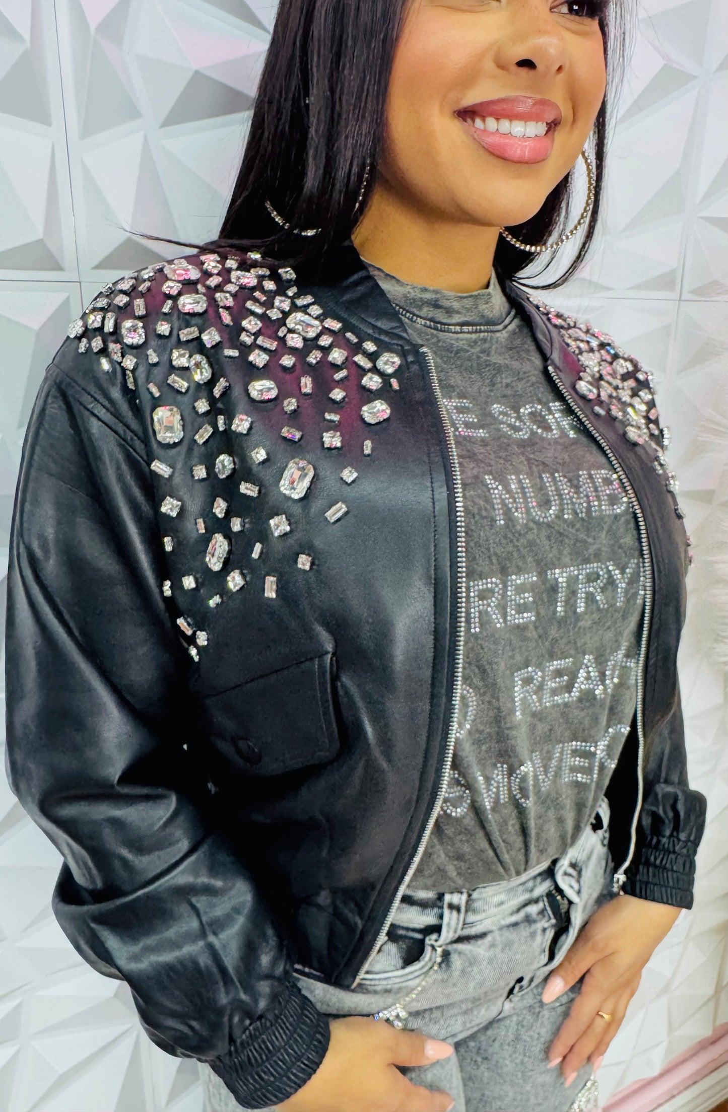 Show off jacket (two colors)