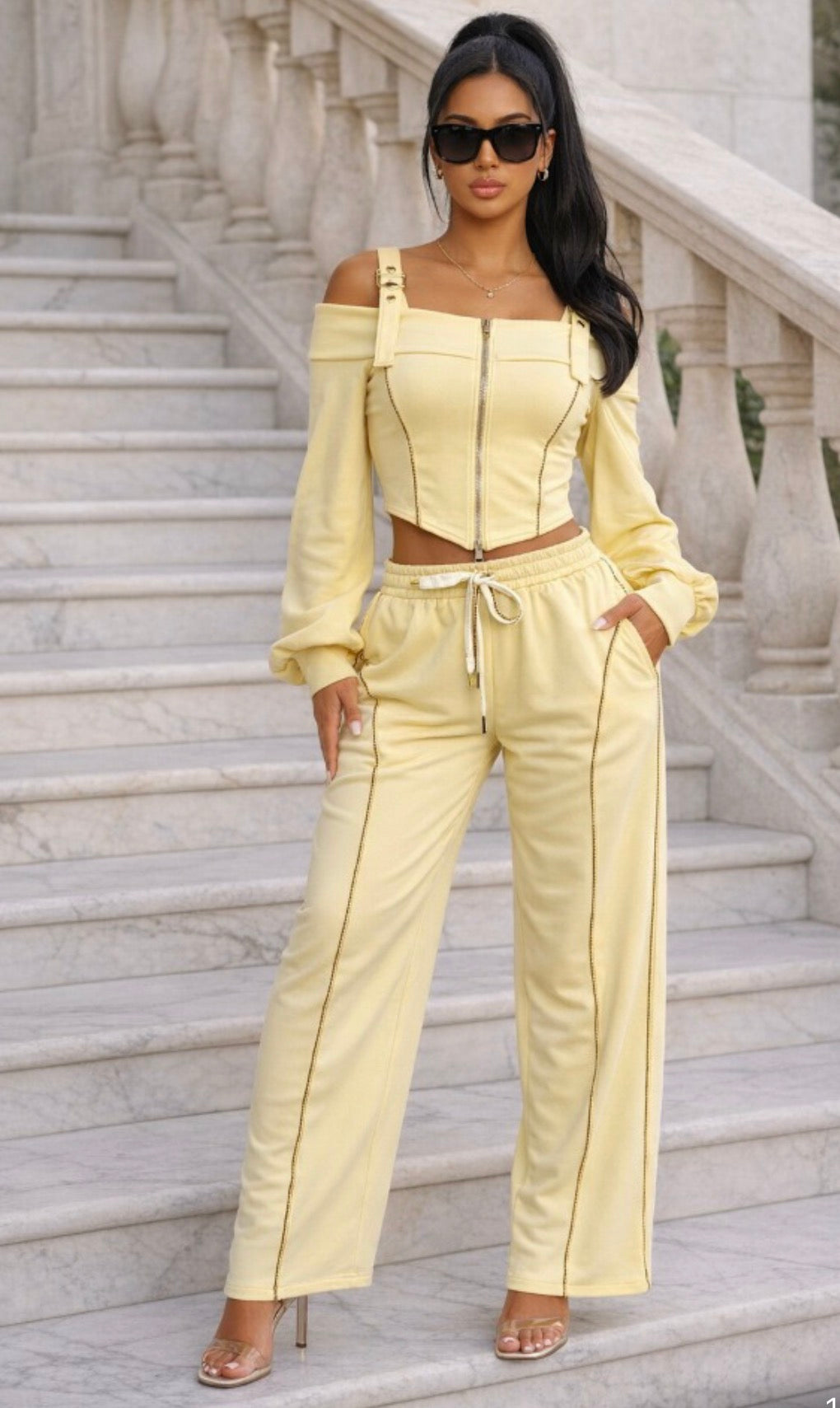 Butter yellow set