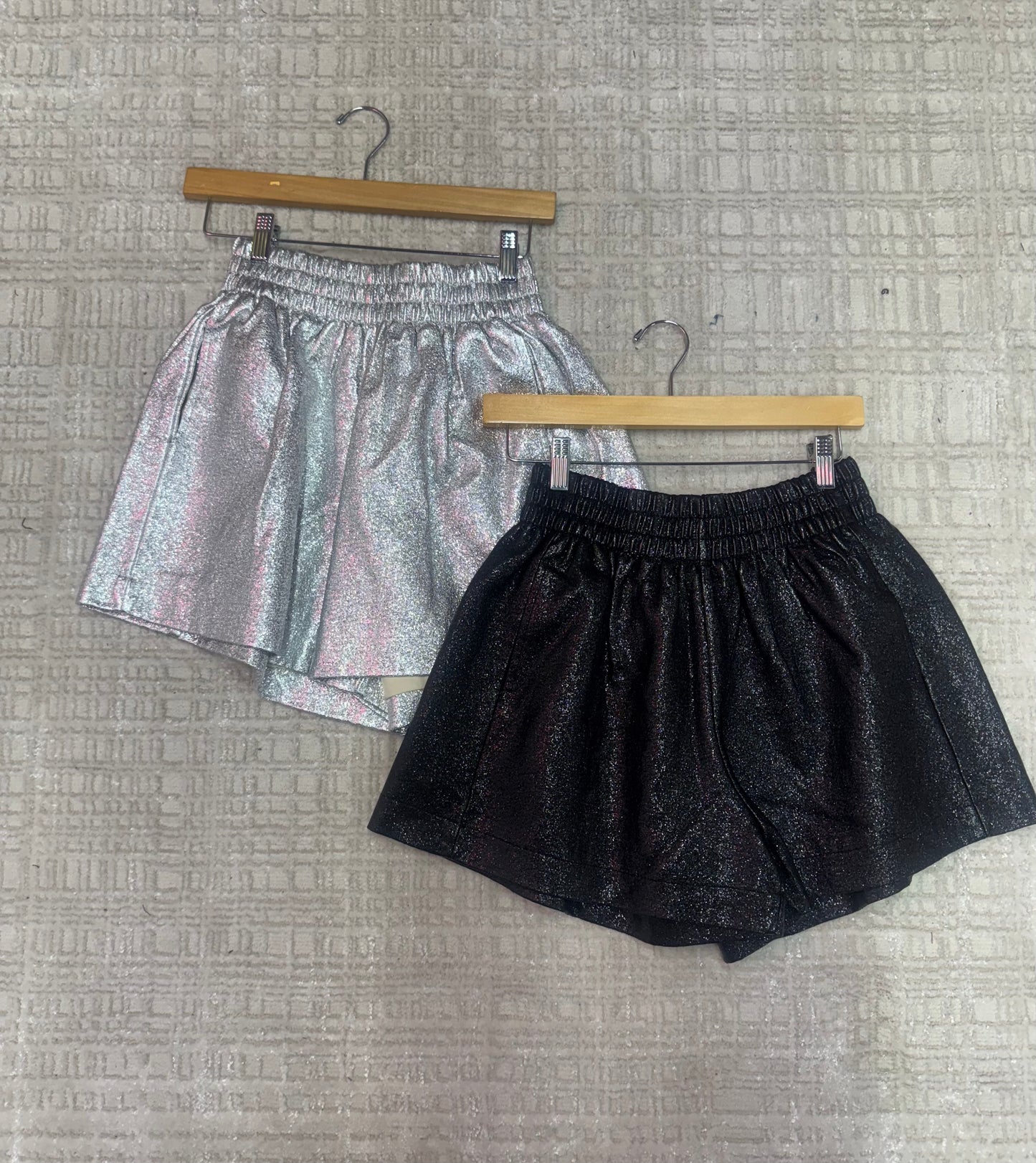 Glimmer shorts(two colors)
