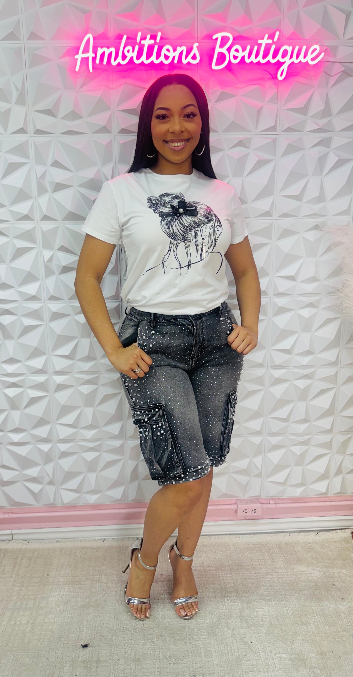 Diamond and pearls cargo shorts(two colors)