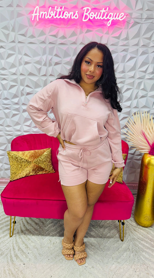 Moving in mauve set