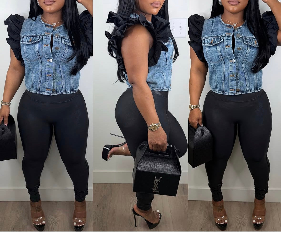 Ruffles vest