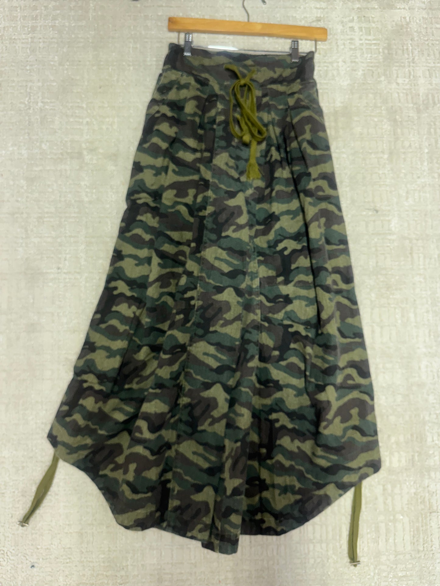 Fashion wars pants